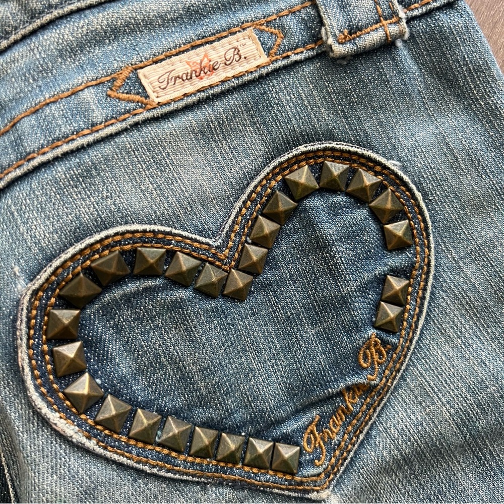 SOLD - Picture 4 of 6